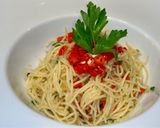 Foto langkah ke 7 dari resep Spaghetti aglio e olio ala sih iin.