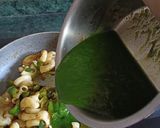 A picture of step 4 of Hariyali pasta.