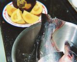 Foto langkah ke 1 dari resep Ikan kuning terong asam mamak (pindang patin mamak).