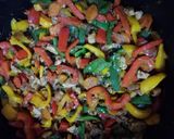صورة لخطوة 4 من وصفة 😋 فاهيتا الخضروات مع الزهره 😋