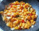 Foto del paso 1 de la receta: Crema de calabaza y pimientos rojos