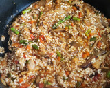 Foto del paso 4 de la receta: Arroz con carrilleras, setas y espárragos (de aprovechamiento)