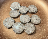 Foto del paso 6 de la receta: Potaje de garbanzos con embutido valenciano, cebolla y espinacas