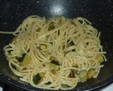 Cukkinis citromos kapribogyós spagetti recept fázis 6 fotója