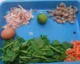 Foto langkah ke 1 dari resep Mie Kuning Goreng.
