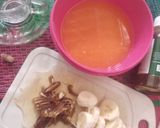 Foto langkah ke 3 dari resep Sari jeruk topping kurma pisang.