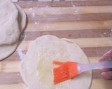 A picture of step 3 of Pastry samosas.