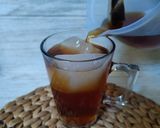 Foto langkah ke 2 dari resep Es Lemon Tea Selasih.