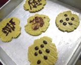 Foto langkah ke 4 dari resep Cookies Greentea toping Coklat.