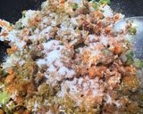A picture of step 3 of Suzi paneer momos.