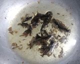 A picture of step 9 of Gujarati Jeera Thepla & Potato Curry (Bateta nu Shak).