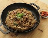 Foto langkah ke 8 dari resep Sohun Ayam Claypot Devina Hermawan.