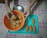 A picture of step 7 of Chicken Reshmi Kabab.