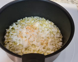 Foto del paso 2 de la receta: Pisto de pavo y champiñones