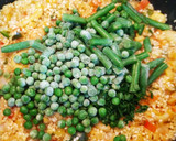 Foto del paso 6 de la receta: Arroz al azafrán con un toque de vino blanco
