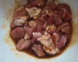 Hình bước làm 1 của món Thịt lợn nấm hương kho tàu hành tỏi