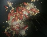 Foto langkah ke 2 dari resep Udang Saos Padang.
