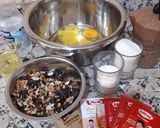 صورة لخطوة 1 من وصفة كيكة بالمكسرات وبنكهة القهوة ☕