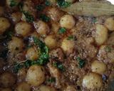 A picture of step 3 of Dum Aloo.
