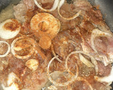 Foto del paso 2 de la receta: Bistec con puré arroz y ensalada de repollo