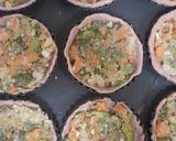 Foto del paso 6 de la receta: Empanadas/ tartitas integrales de zapallo y zapallito verde