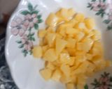 A picture of step 4 of Gobhi nu shak.