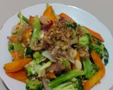 Foto langkah ke 5 dari resep Cah Brokoli Wortel.