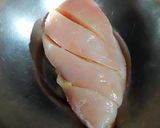 Foto del paso 4 de la receta Pechuga de pollo con mantequilla al horno y hierbas aromáticas