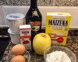 Foto del paso 1 de la receta Tarta de queso fresco (o ricotta), manzana y Baileys