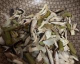Foto do passo 2 de Refogado de cogumelos com brócolis