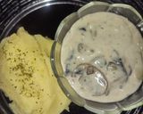 Foto langkah ke 13 dari resep Mashed Potato & Mushroom Sauce.