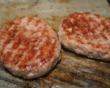 Foto del paso 4 de la receta: Hamburguesas dos salsas al grill doble