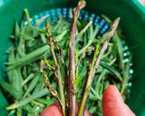 A picture of step 1 of Frittata with Silene (Stridoli).