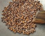 A picture of step 2 of Homemade Sattu powder.