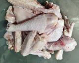 Foto langkah ke 1 dari resep Ayam Kampung Goreng.
