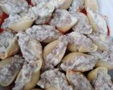 A picture of step 4 of Baked Stuffed Conchiglioni.