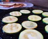 Foto del paso 3 de la receta Ensalada de berenjena y calabacín. Apta para diabéticos