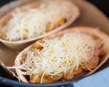 Hình bước làm 4 của món Thuyền Taco Gà & Rau Quả