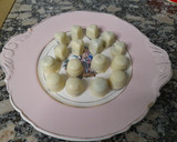 Foto del paso 7 de la receta: Bombones de chocolate blanco con relleno de ganache de naranja
