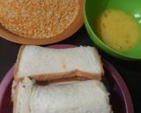Foto langkah ke 3 dari resep Roti Tawar Goreng isi Telur Mayo.
