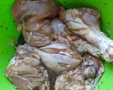 Foto del paso 1 de la receta: Pollo al horno con papas doradas