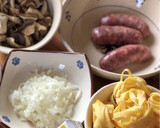 Foto del paso 1 de la receta: Tagliatelle funghi e salsiccia! (Tagliatelle hongos y chorizo)