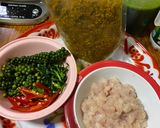 รูปขั้นตอนการทำที่ 1 ของ คั่วกลิ้งอกไก่