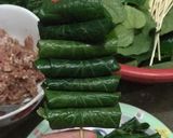 Hình bước làm 1 của món Bò cuộn lá lốt