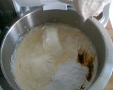 Pas rețetă Tort de vanilie cu cremă de mascarpone și ananas 4 fotografie
