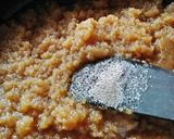 A picture of step 2 of Wheat flour Halwa.