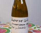 Foto del paso 3 de la receta: Aceite de oliva aromatizado con ajo y laurel (infusión saludable