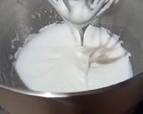 Foto langkah ke 4 dari resep Macaron Dengan Tepung Terigu dengan metode Swiss meringue.