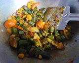 A picture of step 8 of Lahsuni Bhindi DoPyaza.