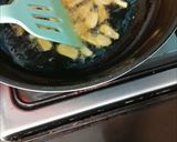 Foto langkah ke 1 dari resep Oseng Klotok Cabe Hijau Mangga Muda.